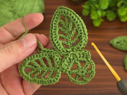 crochet-leaf-flower-single-crochet-edge