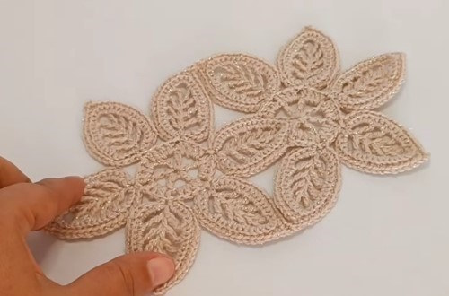 Two Motifs Joined – Start of the Runner