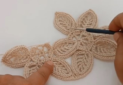 Almost Finished Leaf Flower Motif – Two Petals Remaining