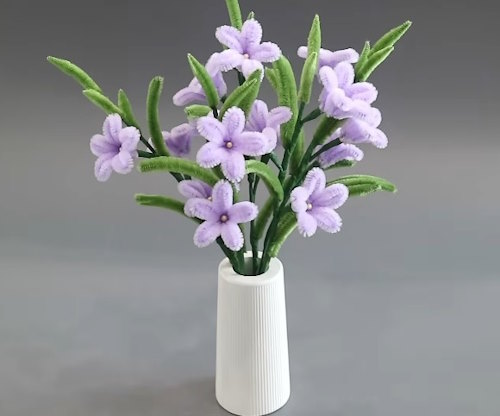 Finished bouquet of DIY Pipe Cleaner Starflowers styled in a vase