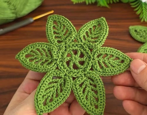 Easy Crochet Leaf Flower Motif – One Piece